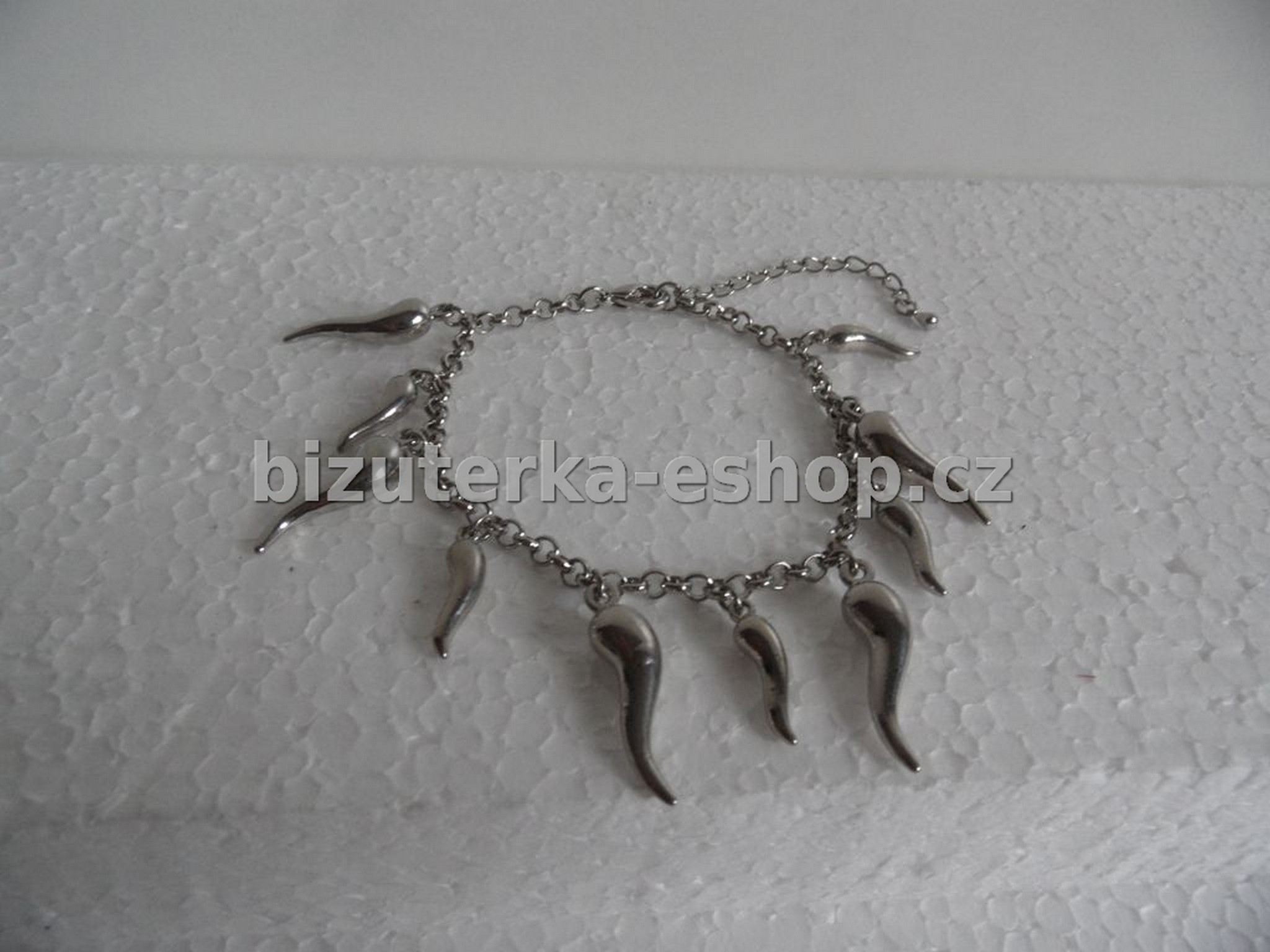 Náramek s přívěšky stříbrný BZ-04162
