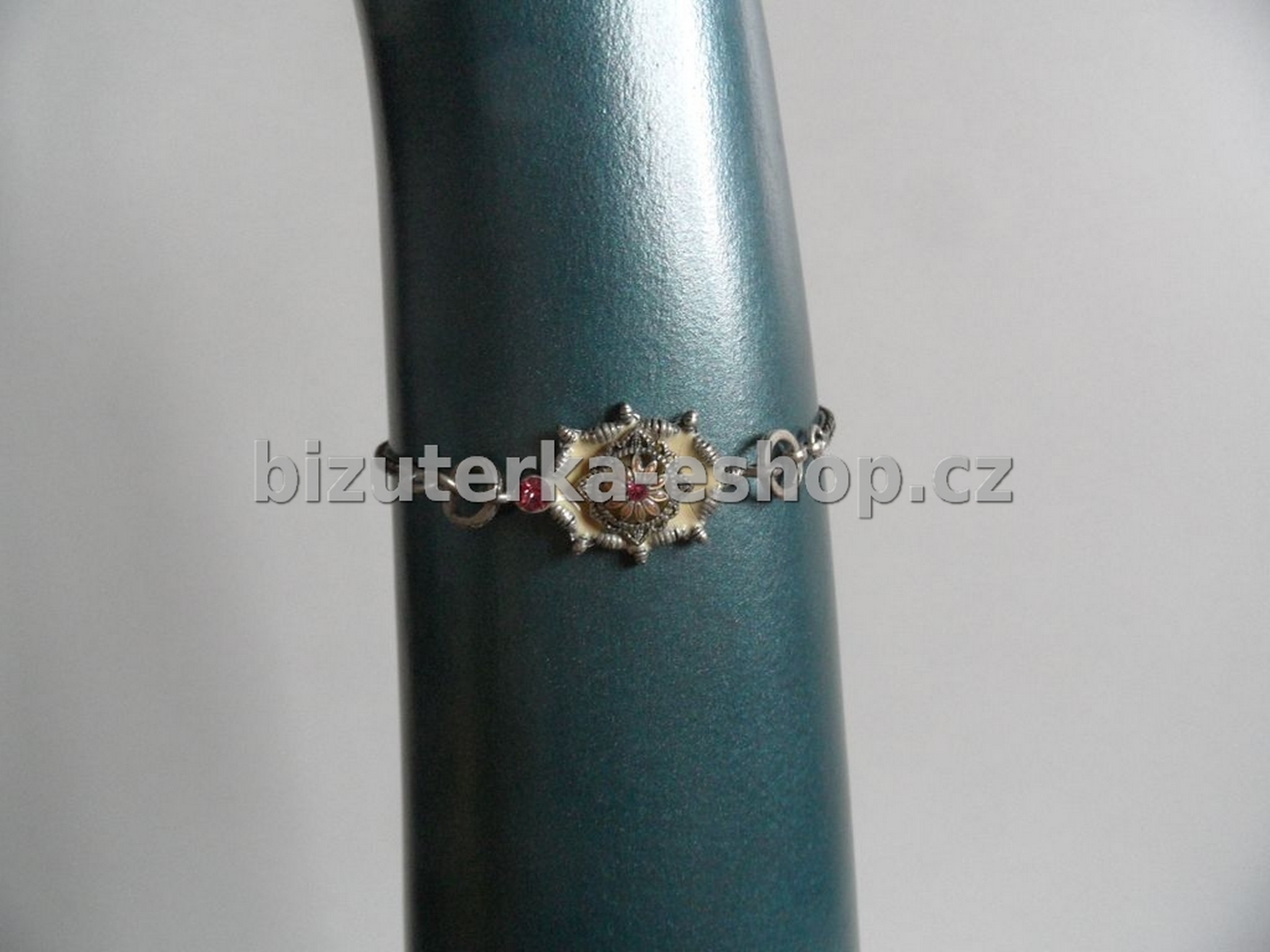 Náramek stříbrná patina + růžové kamínky BZ-04186