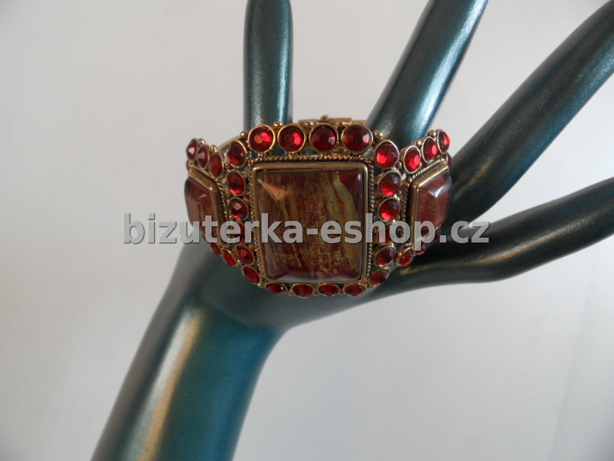 Náramek s kamínky červený BZ-04295