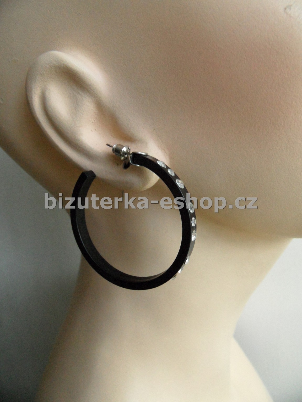 Naušnice kruhy černé s kamínky BZ-05738