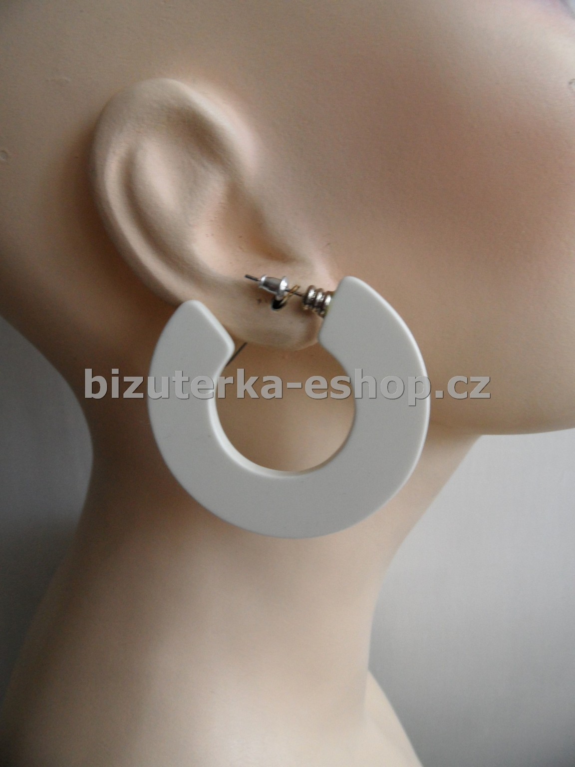 Naušnice kruhy ploché bílé BZ-05819