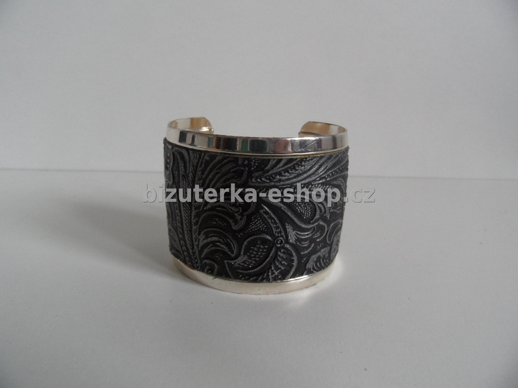 Náramek stříbrno šedý BZ-03305