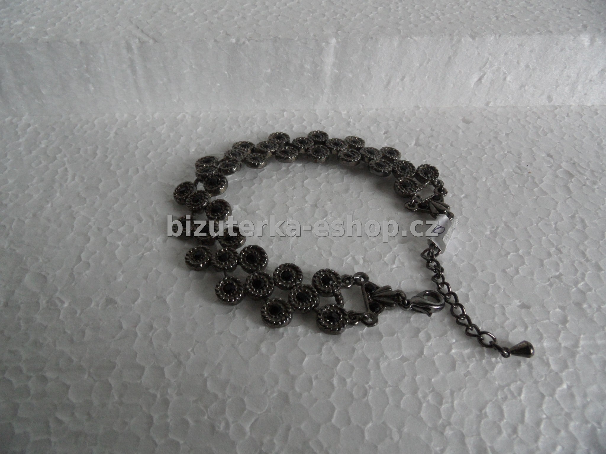 Náramek s kamínky černý BZ-03326