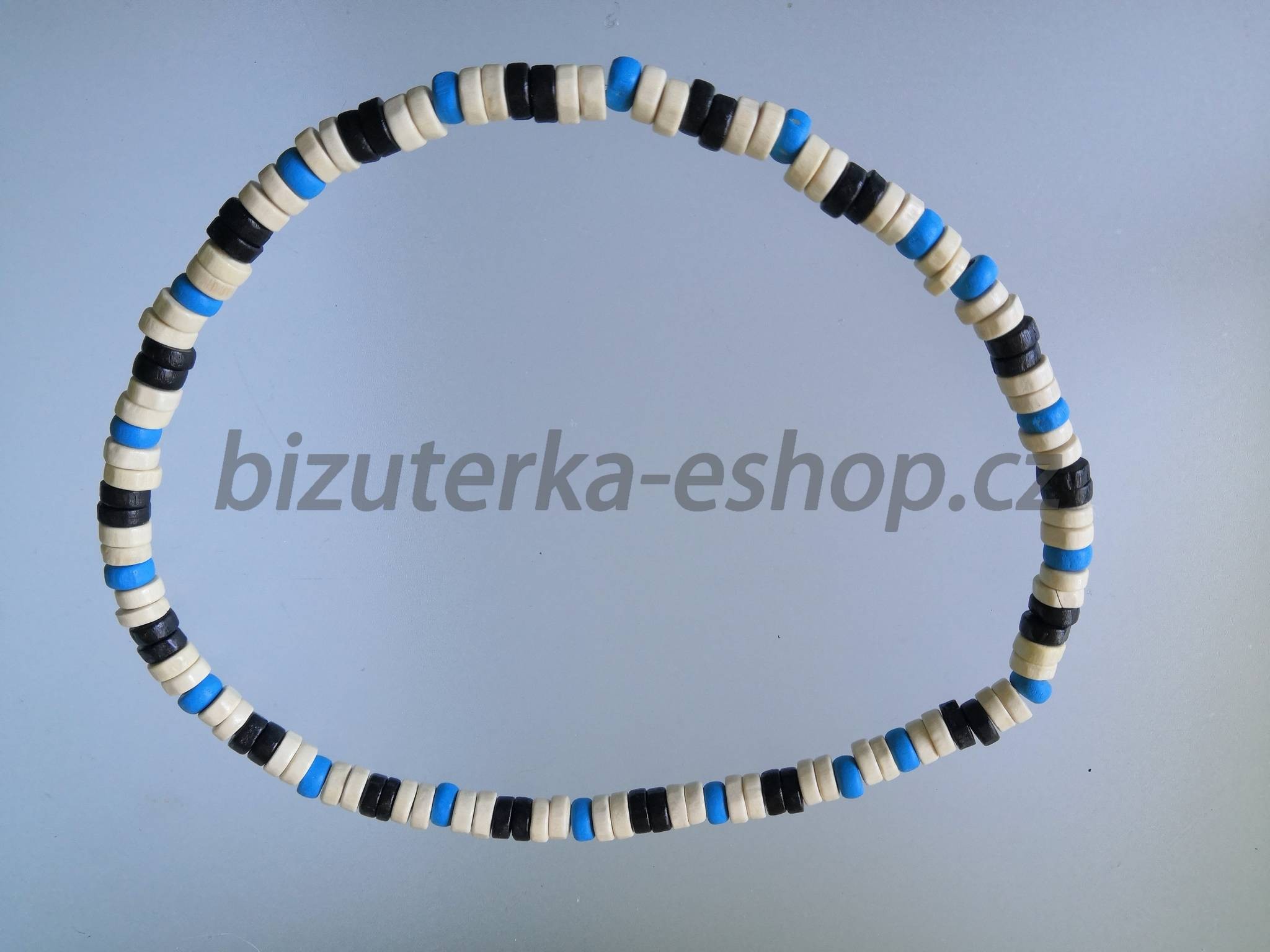 Dřevěné korále na krk smetanovo černo modré BZ-07149