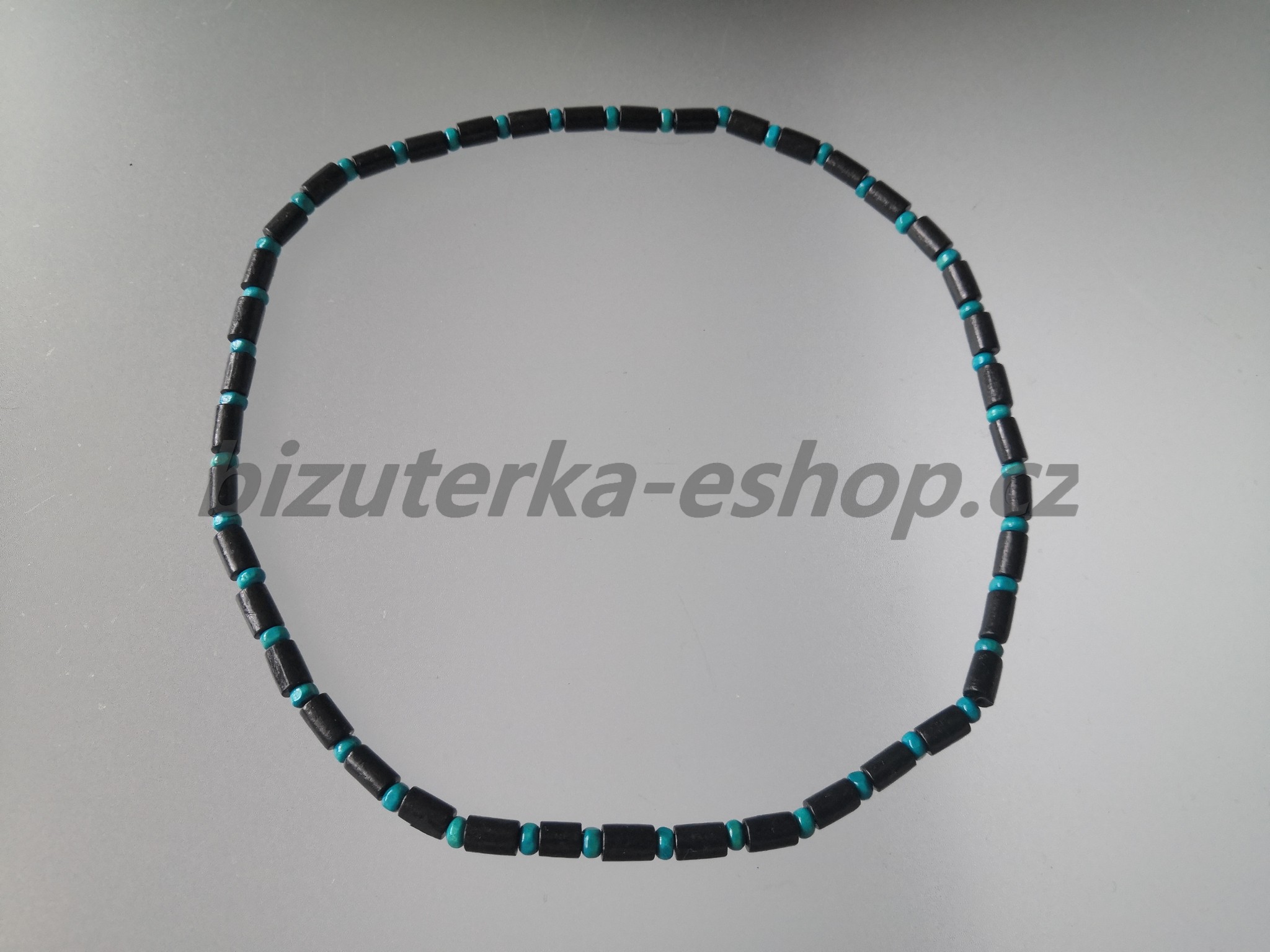 Dřevěné korálky na krk černo modré BZ-071714