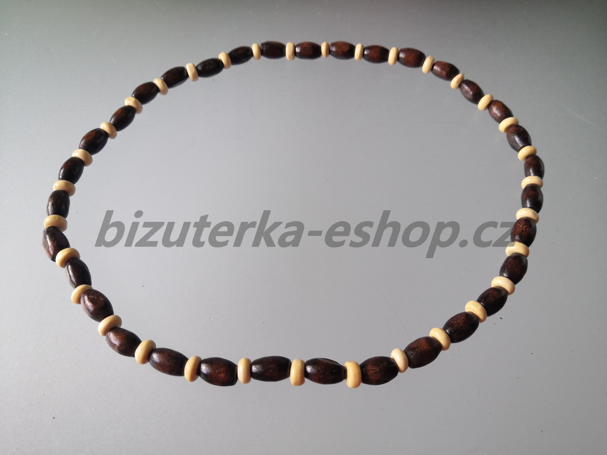 Dřevěné korále na krk hnědo smetanové BZ-071831