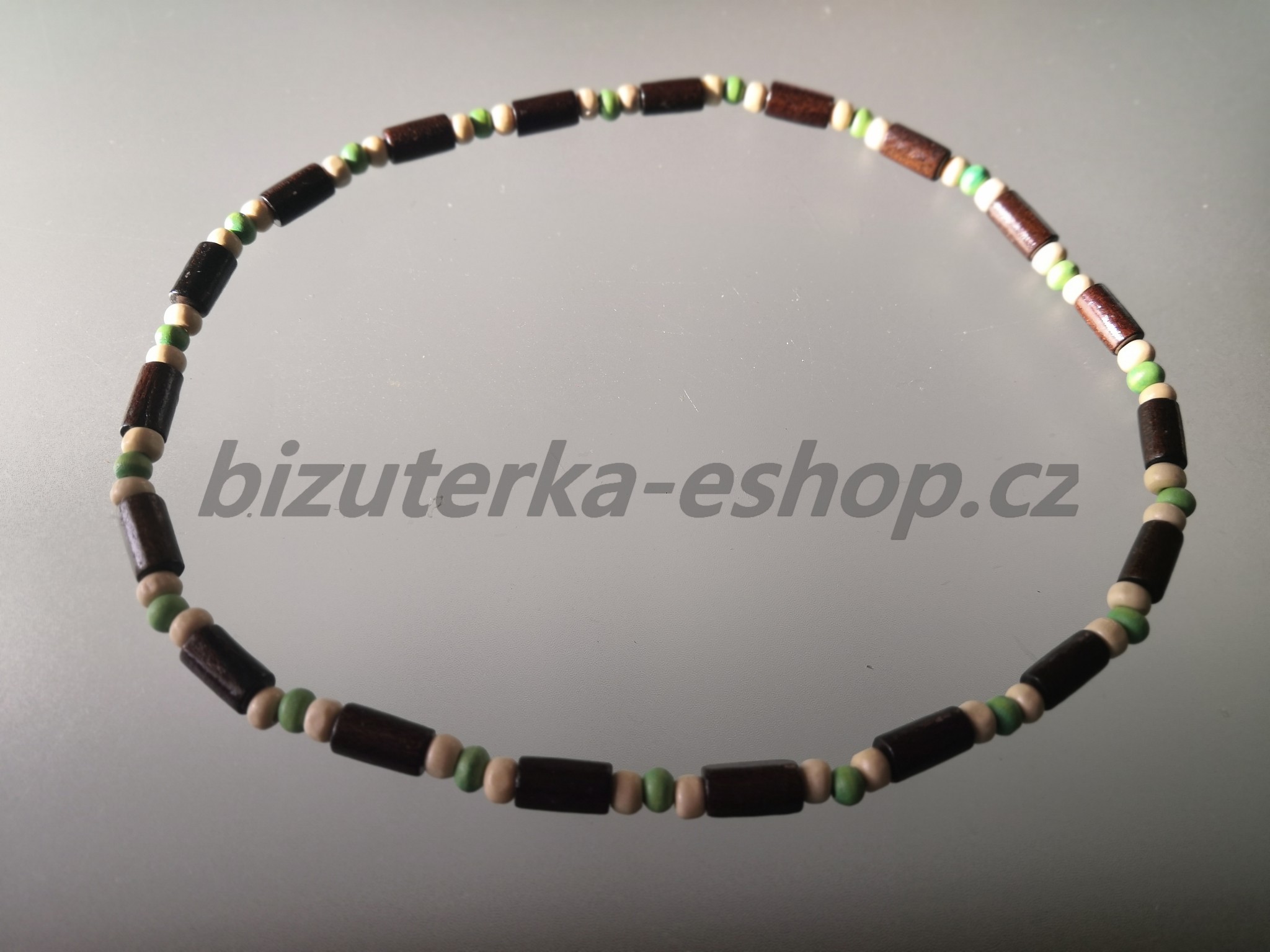 Dřevěné korále na krk hnědo smetanovo zelené BZ-071870