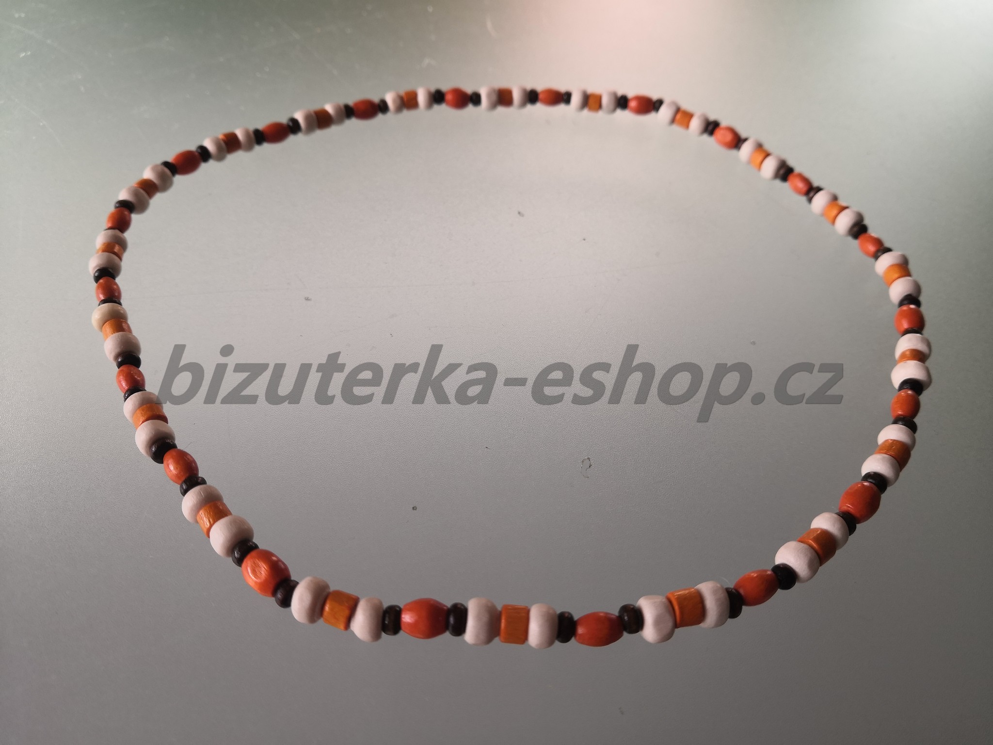 Dřevěné korálky na krk tříbarevné oranžové BZ-071882