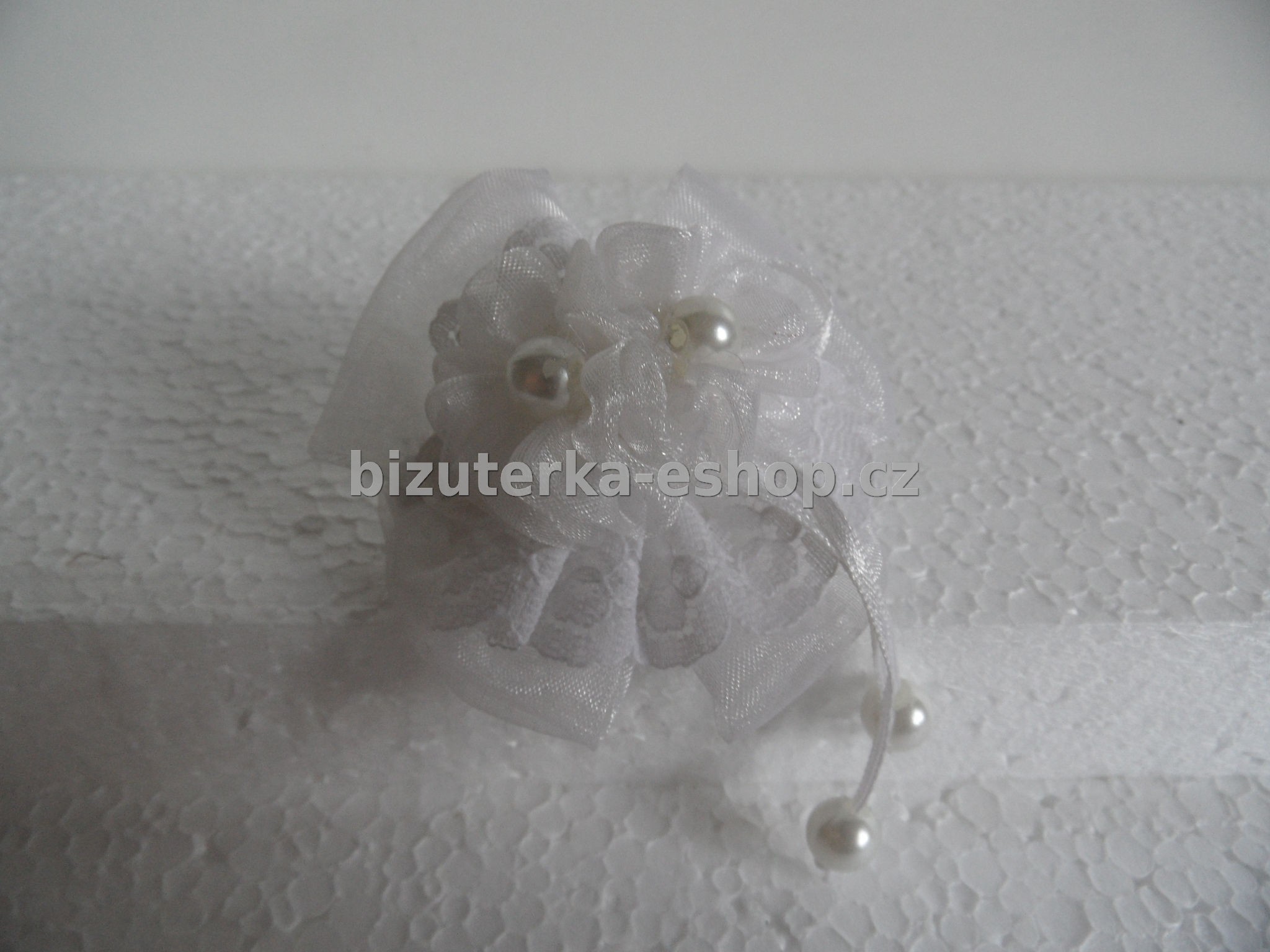 Spona pro družičky bílá BZ-03482