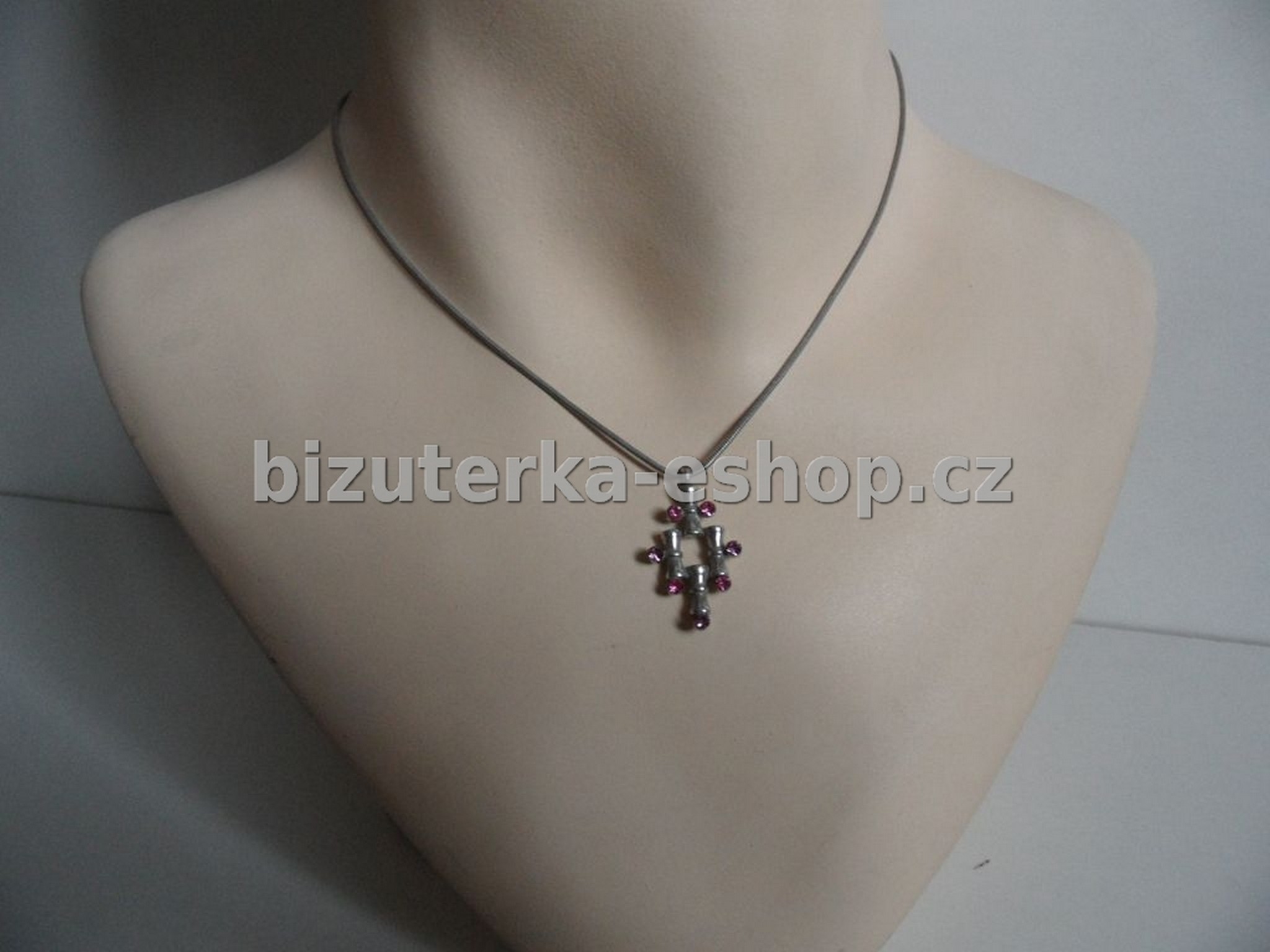 Řetízek stříbrný + růžové kamínky BZ-03557