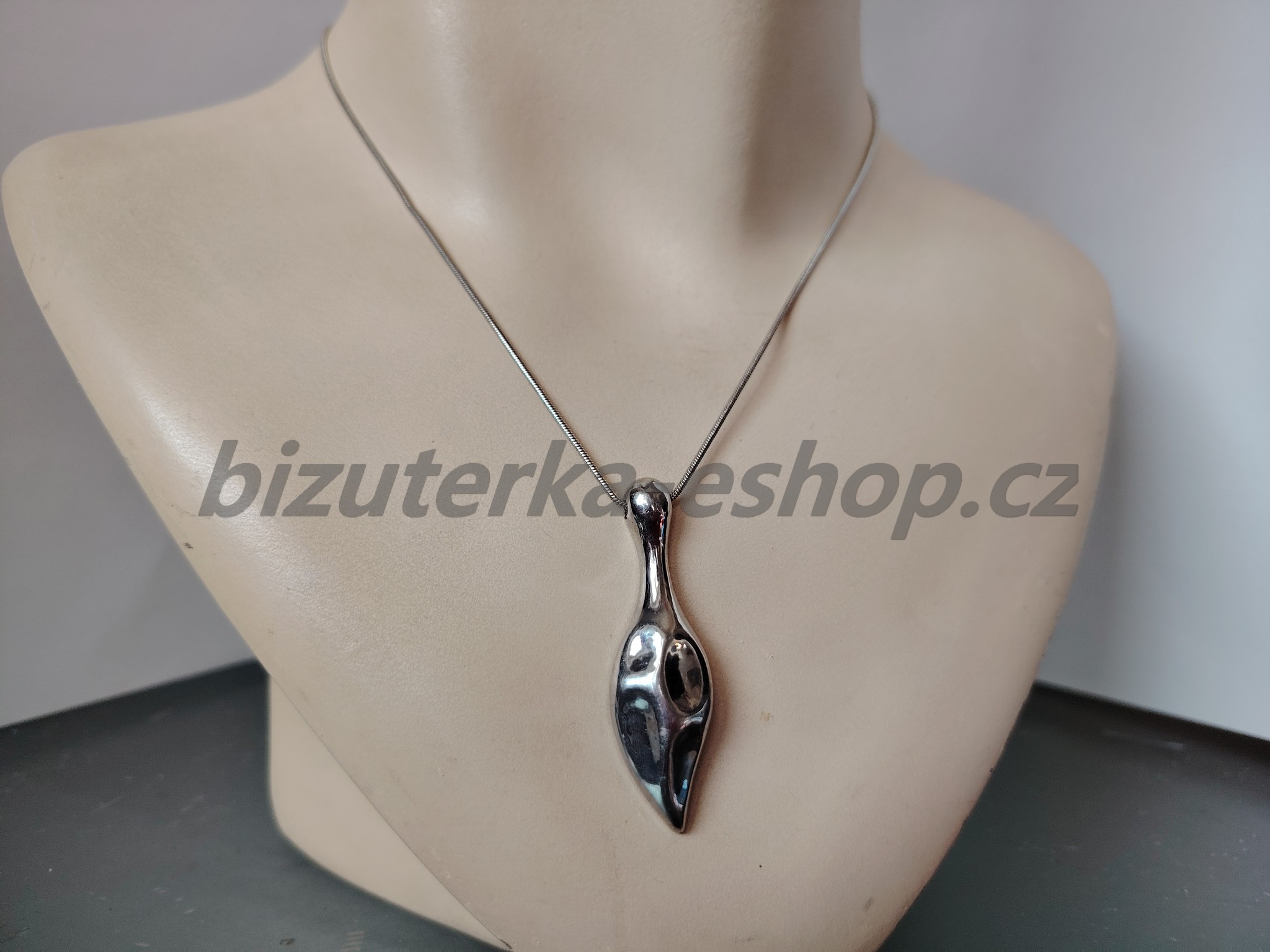 Náhrdelník řetízek s přívěškem stříbrný BZ-03608