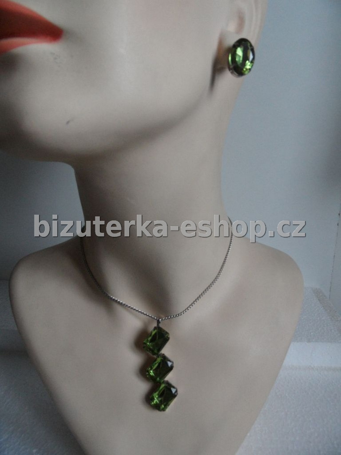 Souprava s kameny zelená BZ-03871