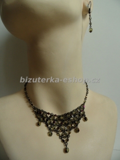 Souprava náhrdelník + naušnice z perliček tmavě zelená  BZ-04798