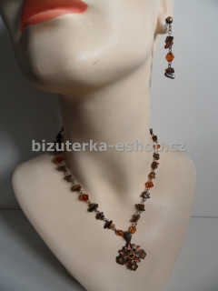 Souprava náhrdelník + naušnice  z kamínků a perliček hnědá BZ-05535