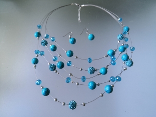 Souprava náhrdelník a naušnice perličková s kamínky tyrkysovo stříbrná BZ-07155