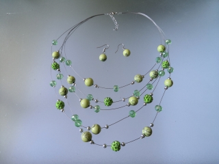 Souprava náhrdelník a naušnice perličková s kamínky zeleno stříbrná BZ-07160